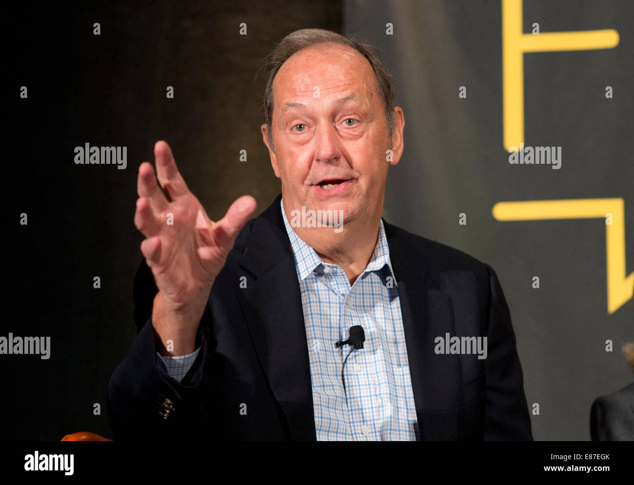 Der ehemalige US-Senator Bill Bradley, D - New Jersey, NBA Hall of Fame und Olympiasieger, spricht im Rahmen einer Keynote-Panels auf die Politik Stockfoto
