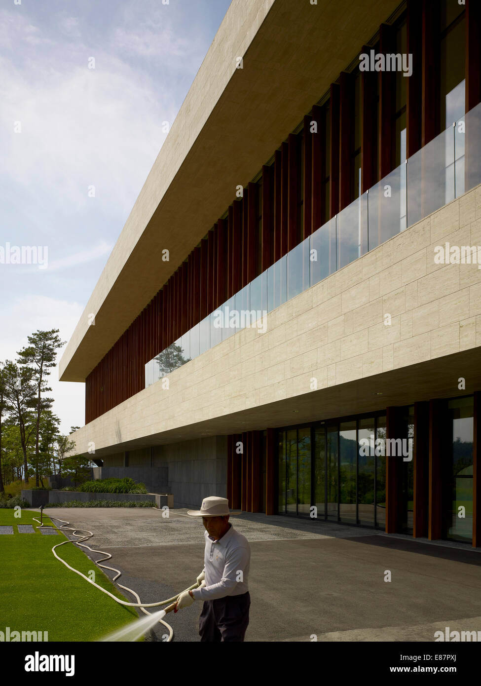 Pfeifen Sie Rock Golf-Clubhaus, Chuncheon, Südkorea. Architekt: Mecanoo, 2012. Stockfoto