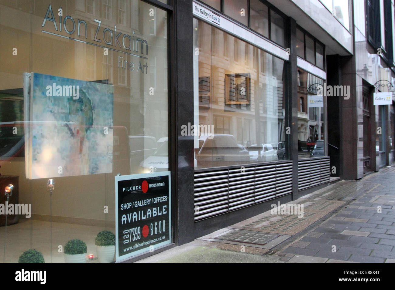 Kunstgalerien in der Cork Street in London, Vereinigtes Königreich. Stockfoto