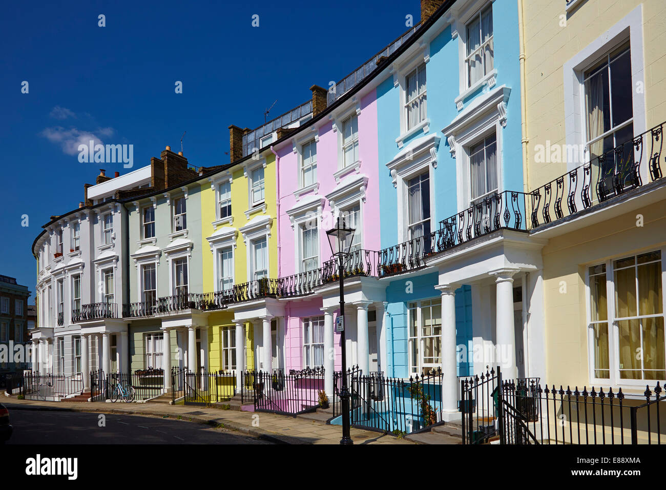 Eine Straße in Primrose Hill, London, England, Vereinigtes Königreich, Europa Stockfoto