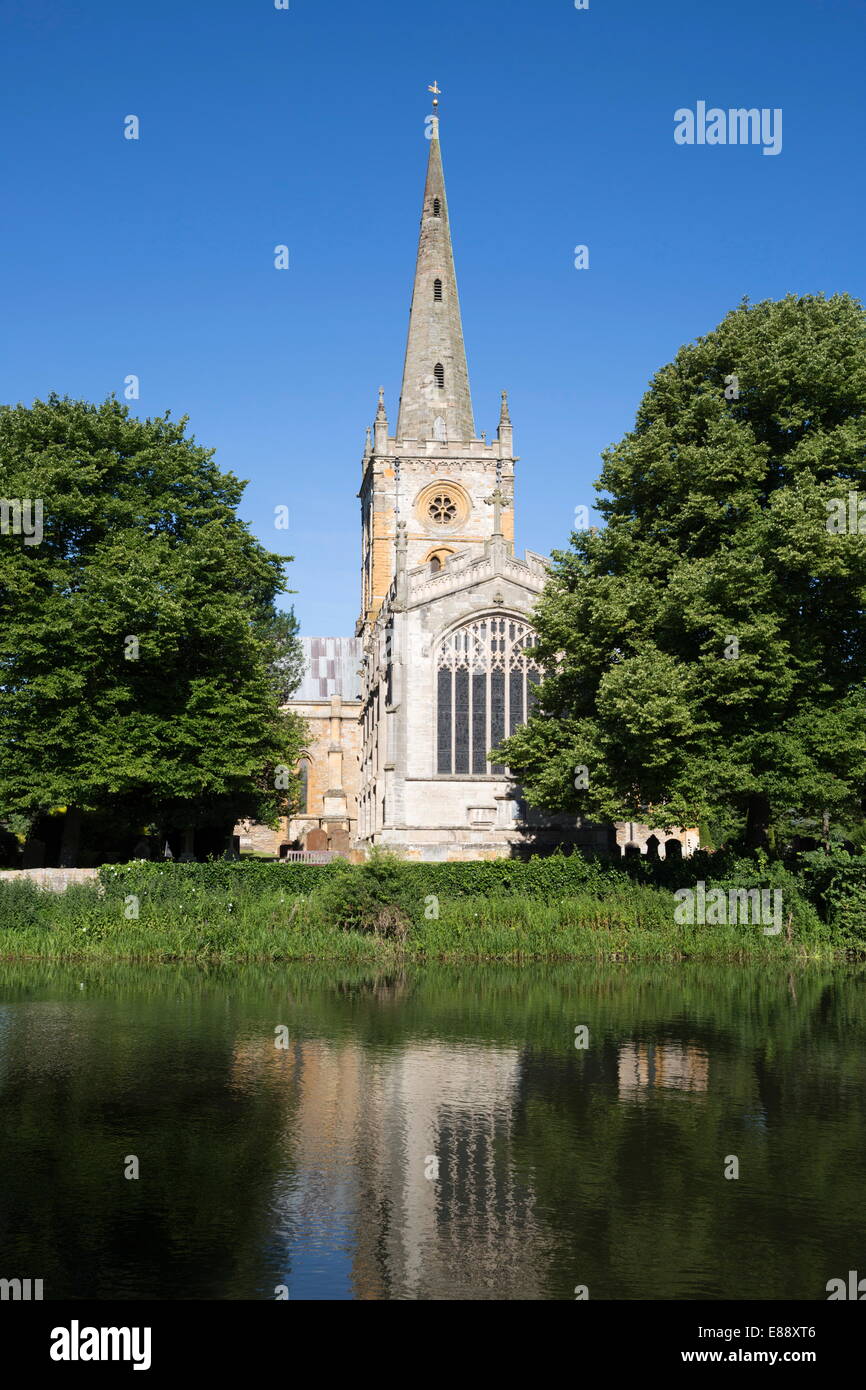 Holy Trinity Church, Shakespeares Grabstätte auf dem Fluß Avon in Stratford Warwickshire, England, Vereinigtes Königreich Stockfoto