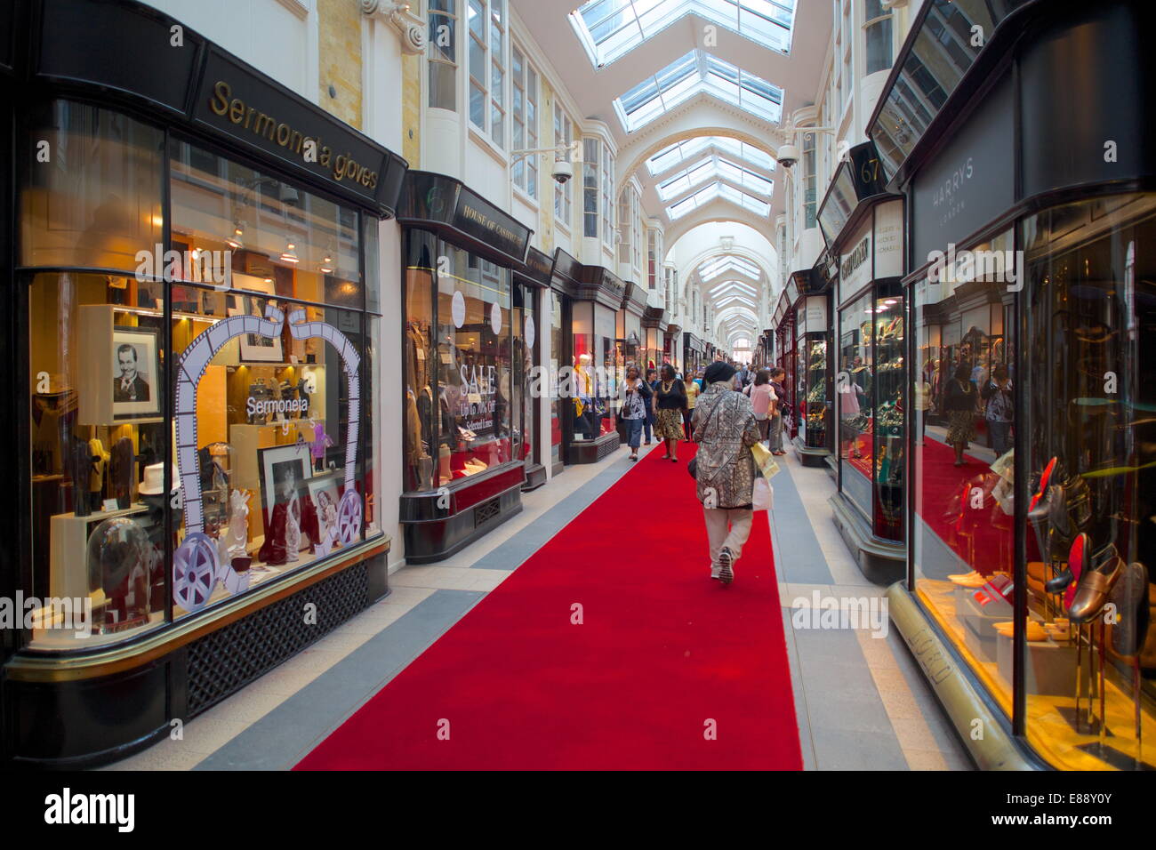 Burlington Arcade, London, England, Vereinigtes Königreich, Europa Stockfoto