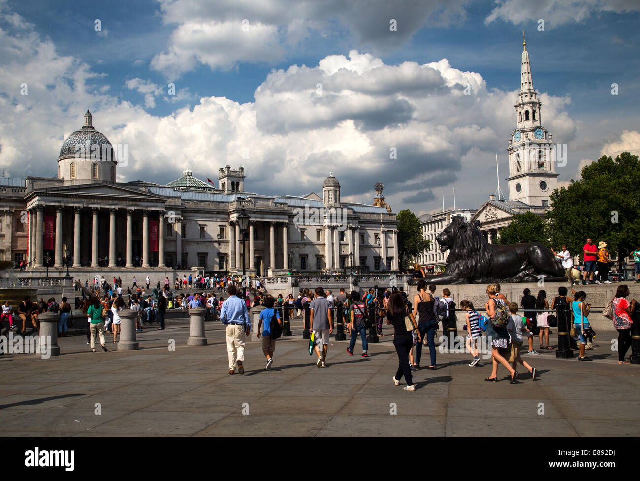 Trafalgar Square im Zentrum von London errichtet zum Gedenken an die Schlacht von Trafalgar 1805 Stockfoto