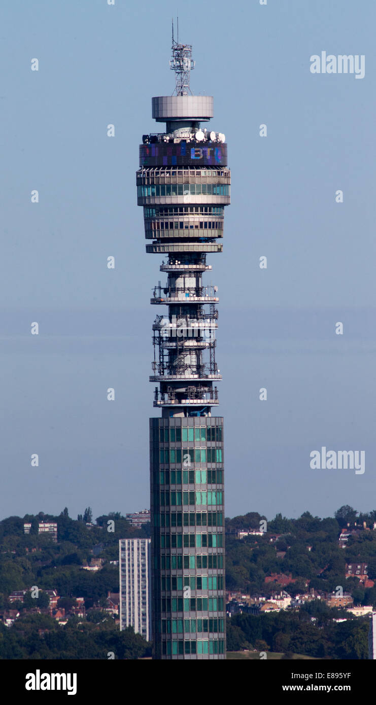 BT Tower in Cleveland Street-177 Meter hoch, eröffnet im Jahre 1964, ursprünglich genannt der Post Office Tower Stockfoto