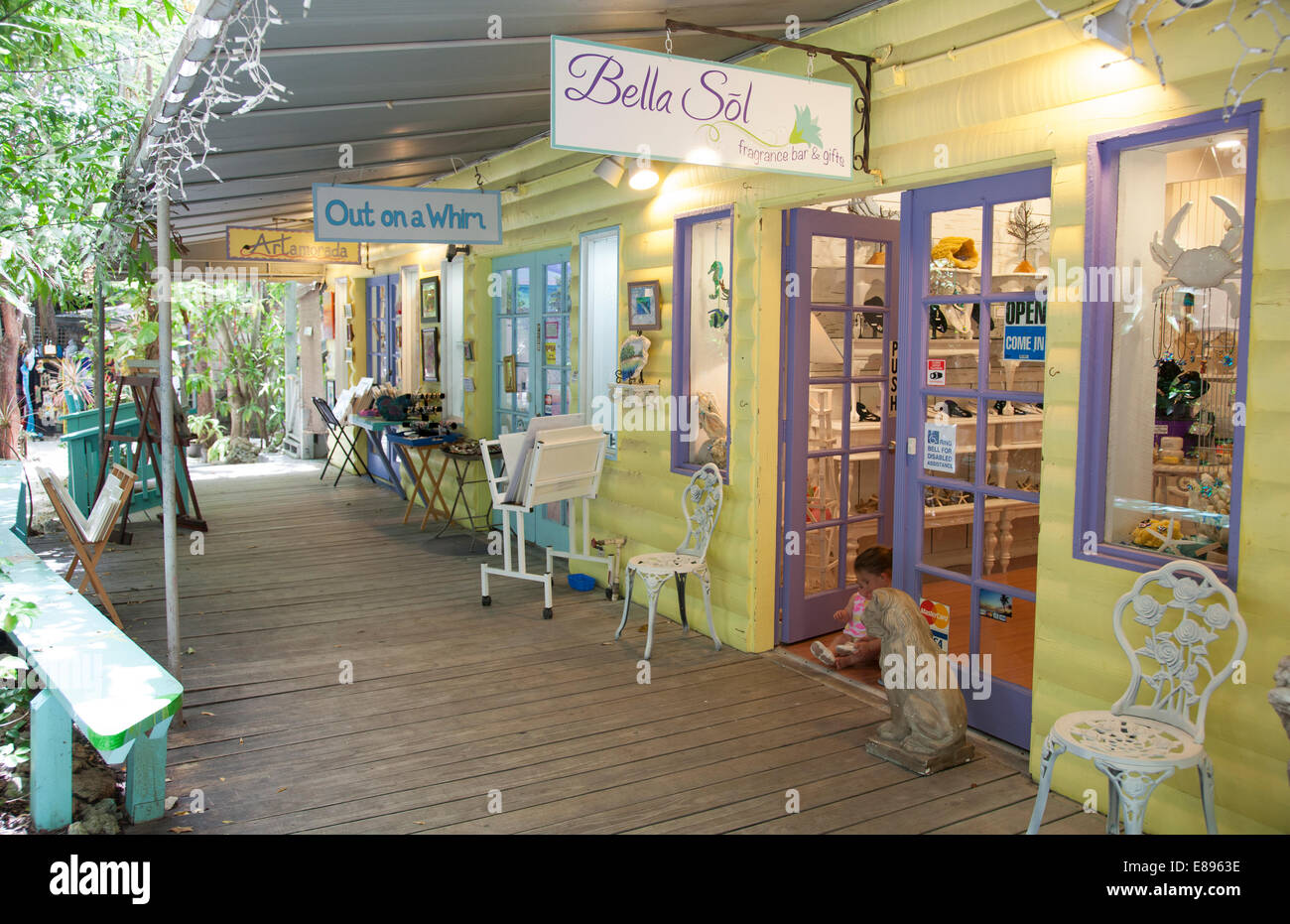 die Regentonne Souvenir Shop und Künstler-Bereich auf Islamorada in den Florida Keys Stockfoto