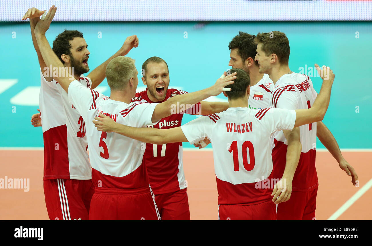21.09.2014, Katowice, Poalnd. FIVB International World Cup Finals zwischen Polen und Brasilien. Polen feiert einen Punkt Stockfoto