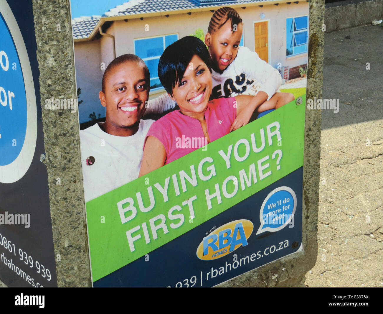 RBA Häuser Plakat in Polokwane, Südafrika. Foto Tony Gale Stockfoto