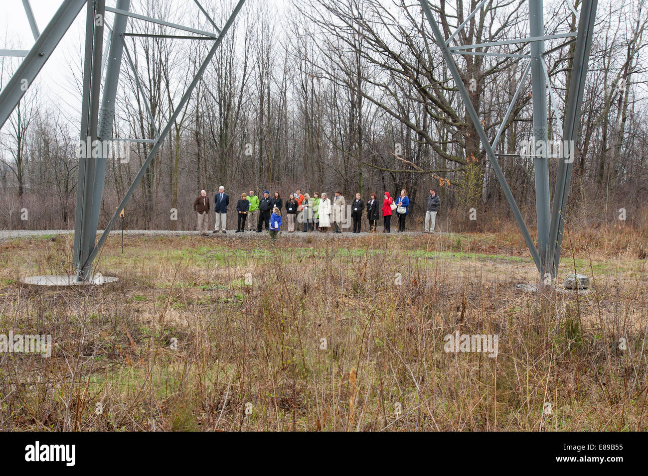 Novi, Michigan - Ratsmitglieder Wildlife Habitat tour die Eigenschaft des ITC Holdings. Stockfoto