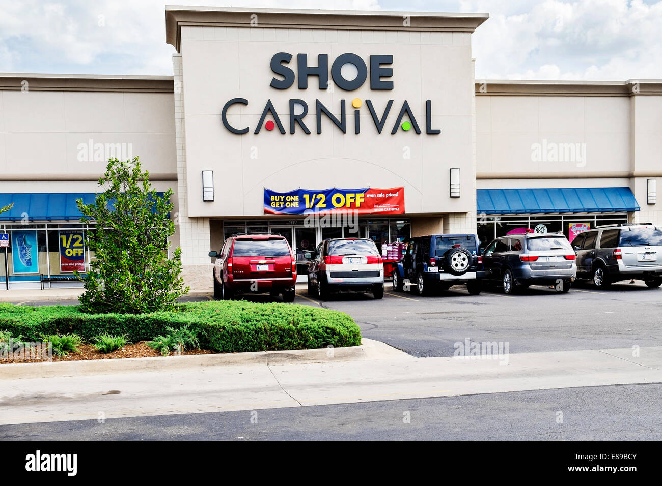 Das äußere des Schuhs Karneval, ein Schuhgeschäft in einem Einkaufszentrum in Oklahoma City, Oklahoma. Stockfoto