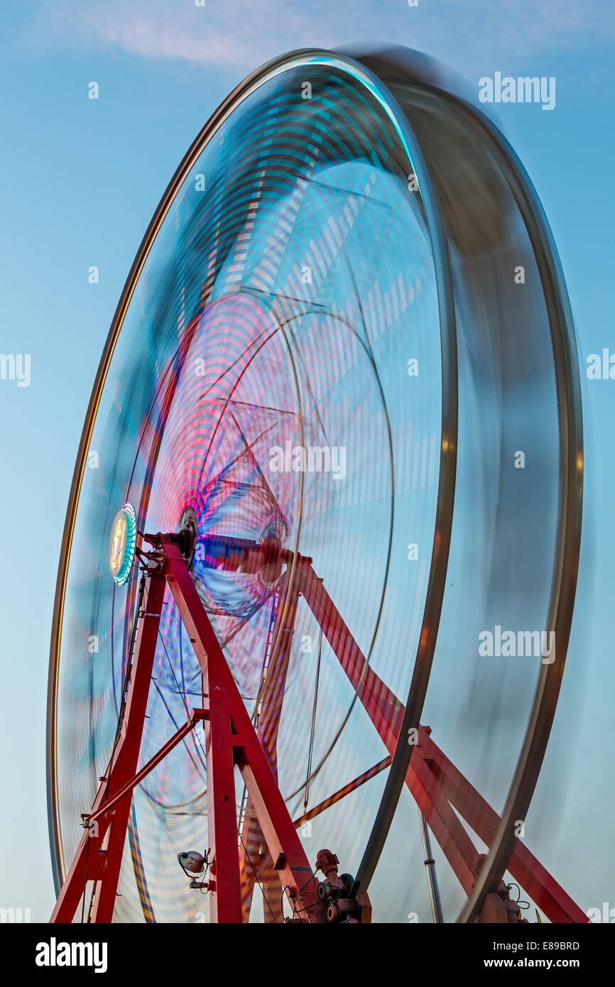 Die Gentle Giant Ferris Wheel in motion an der Sussex County State Fair, in Augusta, New Jersey. Stockfoto