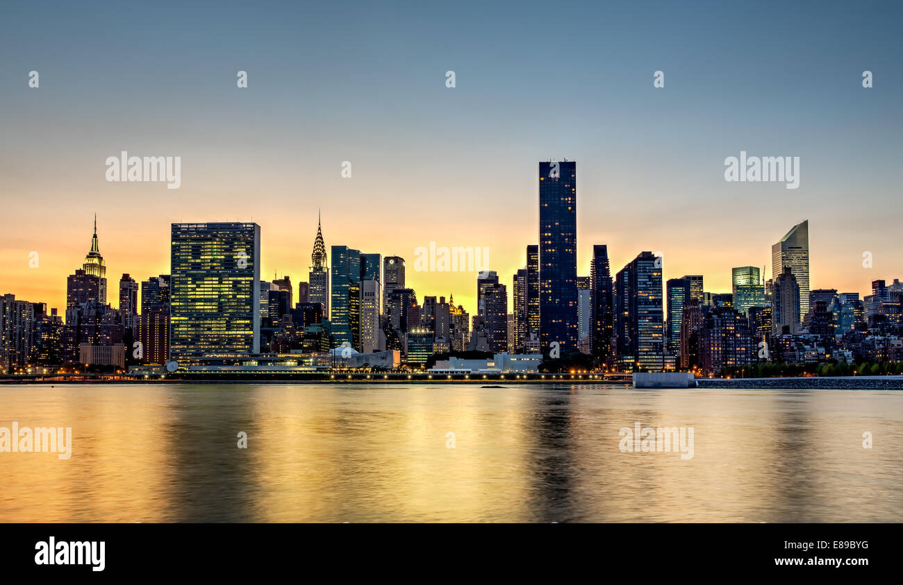 Skyline von Midtown Manhattan New York City. Stockfoto
