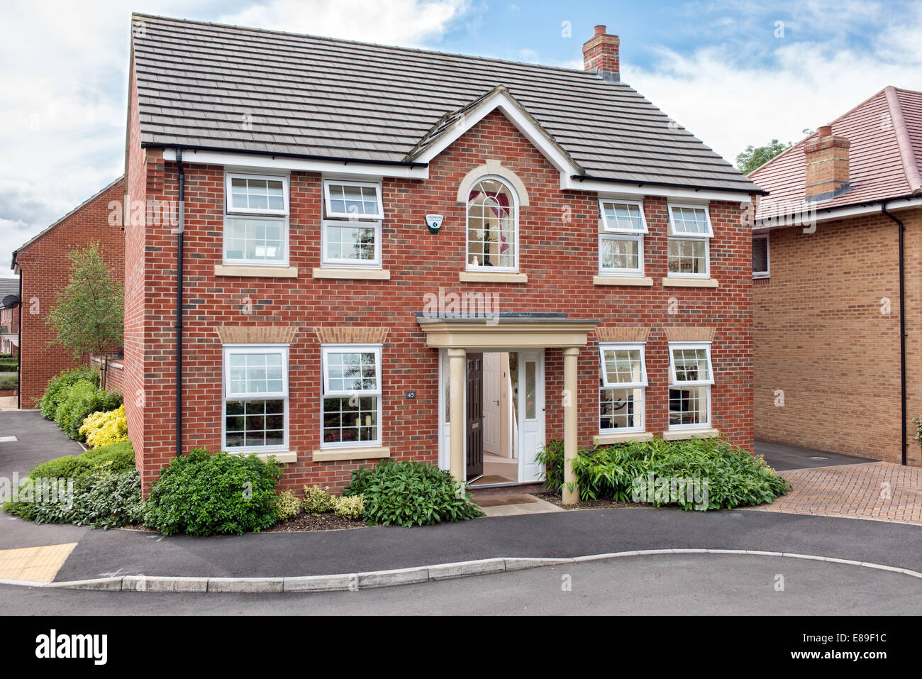 Typisches Haus Ziegel Stockfotos & Typisches Haus Ziegel Bilder - Alamy
