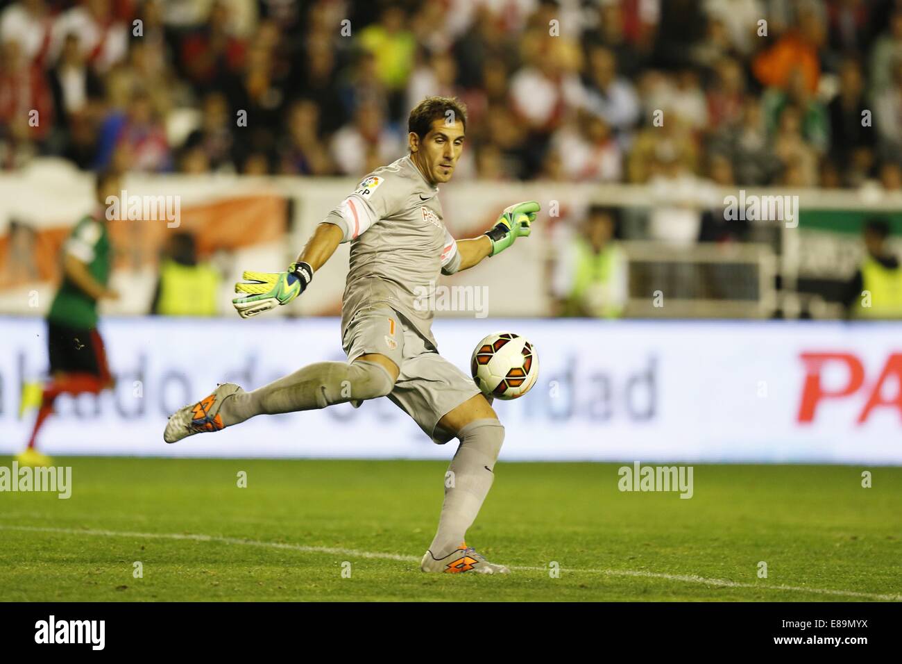 Madrid, Spanien. 24. Sep, 2014. Gorka Iraizoz (Bilbao) Fußball: Spanisch "Liga Espanola" match zwischen Rayo Vallecano 2-1 Athletic Club Bilbao am Campo de Futbol de Vallecas in Madrid, Spanien. Bildnachweis: Mutsu Kawamori/AFLO/Alamy Live-Nachrichten Stockfoto