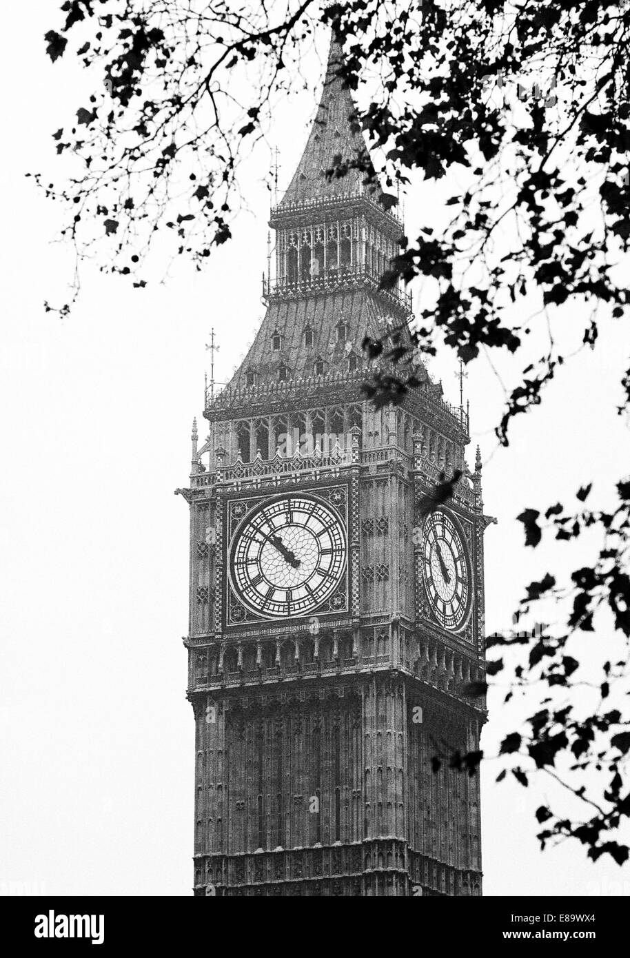Siebziger Jahre, Großbritannien, England, GB-London, Palace of Westminster, Elizabeth Tower Clock Tower mit Big Ben bell, Neo-Gotik, UNESCO-Weltkulturerbe Stockfoto