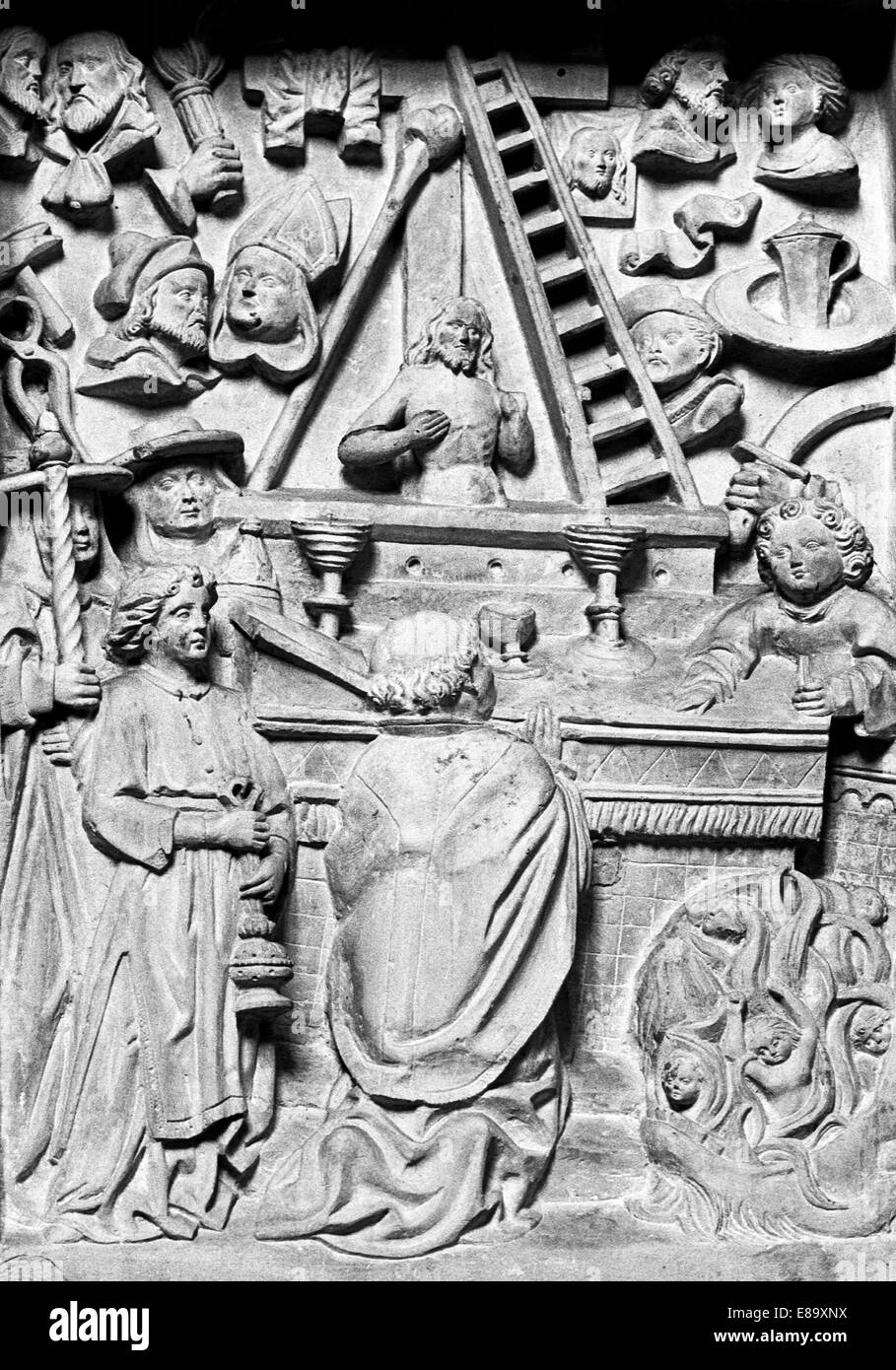 Achtziger Jahre, Relief Gregorsmesse Stift Metelen, Dependance Klosterkirche, Pfarrkirche St. Cornelius Und Cyprian in Metelen, Münsterland, Nordrhei Stockfoto