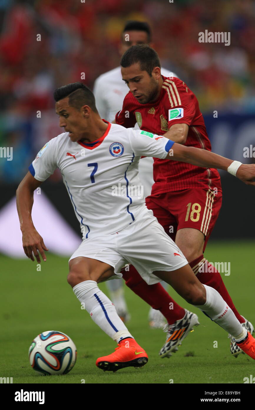 Alexis Sanchez Von Chile Spanien Gegen Chile Gruppenspiel Fifa Weltmeisterschaft Brasilien 2014 Maracana Stadion Rio De Janeiro Brasilien 18 Jun Stockfotografie Alamy