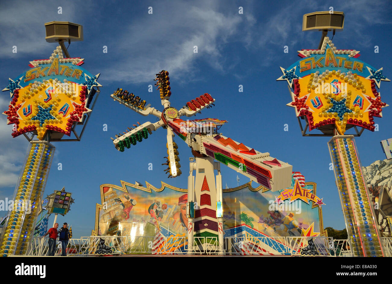 Skater-lustige Fahrt, Oktoberfest, München, Upper Bavaria, Bavaria, Germany Stockfoto