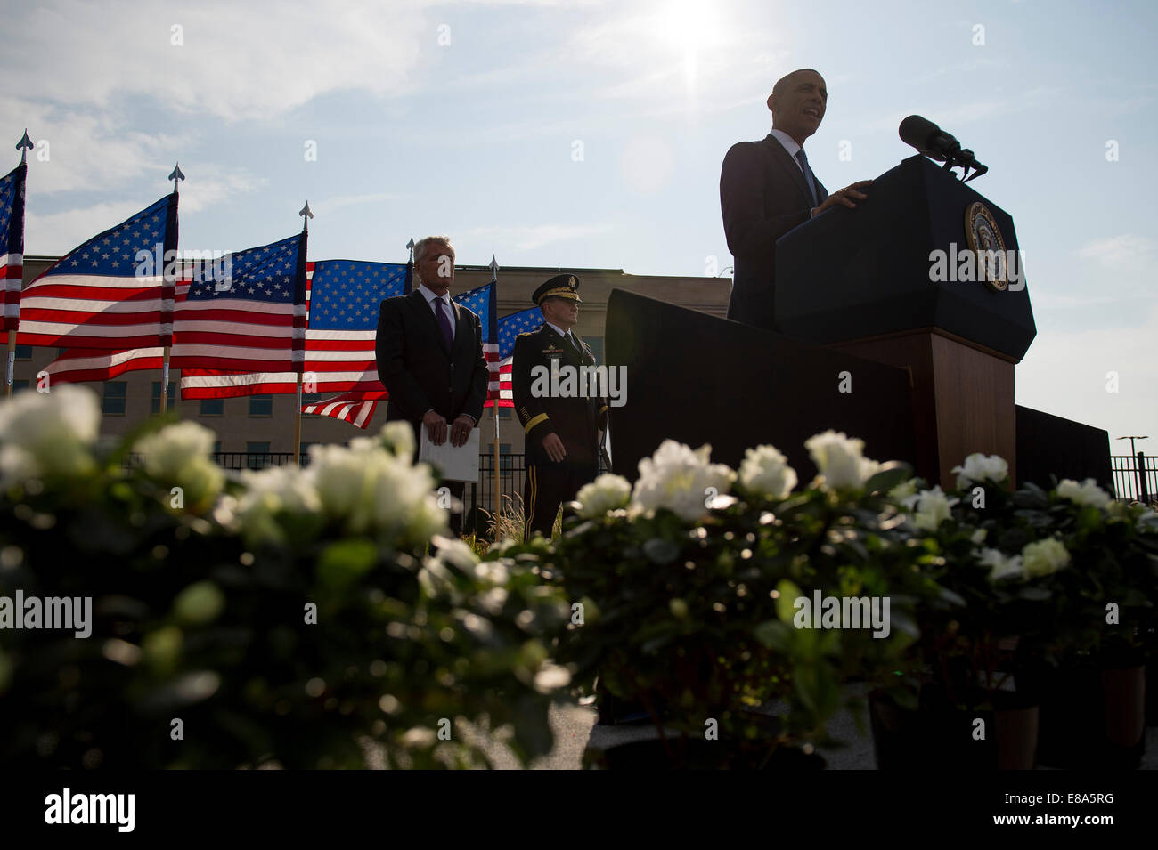 Präsident Barack Obama hält eine Rede anlässlich des 13. Jahrestages des Sept. 11, 2001 terroristischen Anschlag auf das Pentagon während der 9/11 Pentagon Einhaltung Zeremonie in Washington D.C., Sept. 11, 2014. Stockfoto
