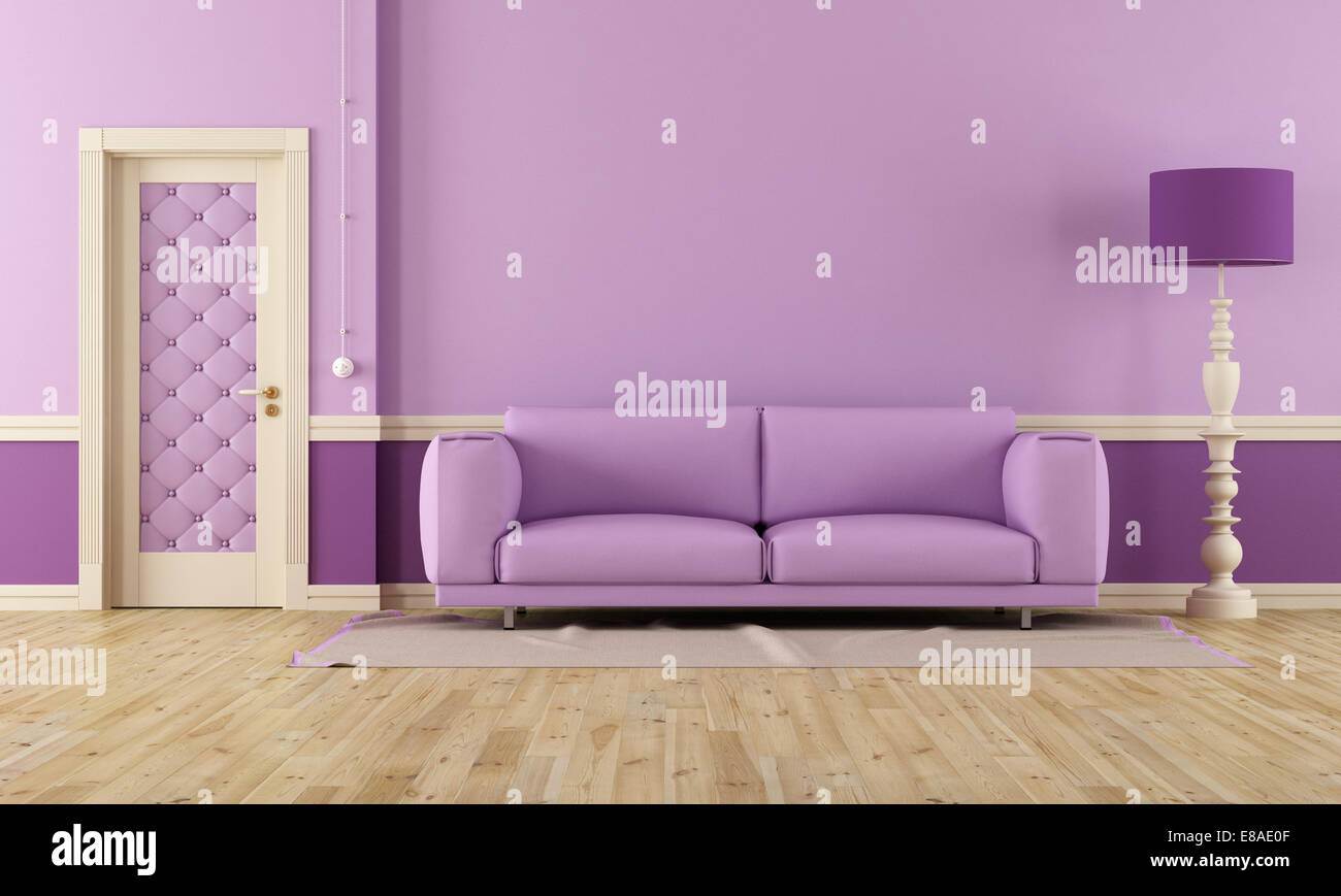 Lila Zimmer im klassischen Stil mit modernem sofa Stockfoto