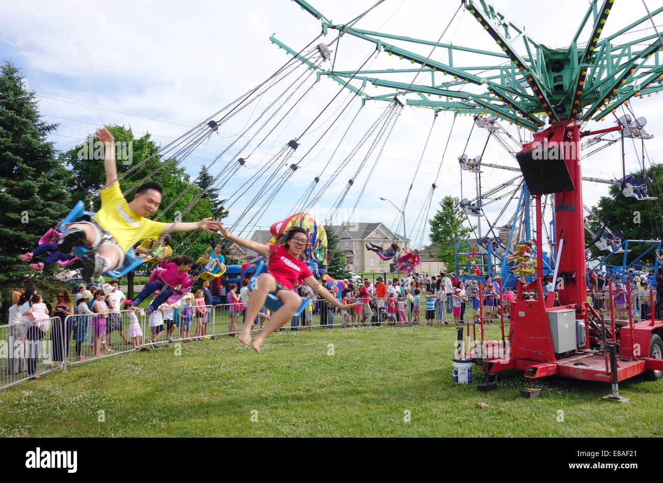 Kinder, die Spaß in einem Freizeitpark in Toronto, Kanada. Stockfoto