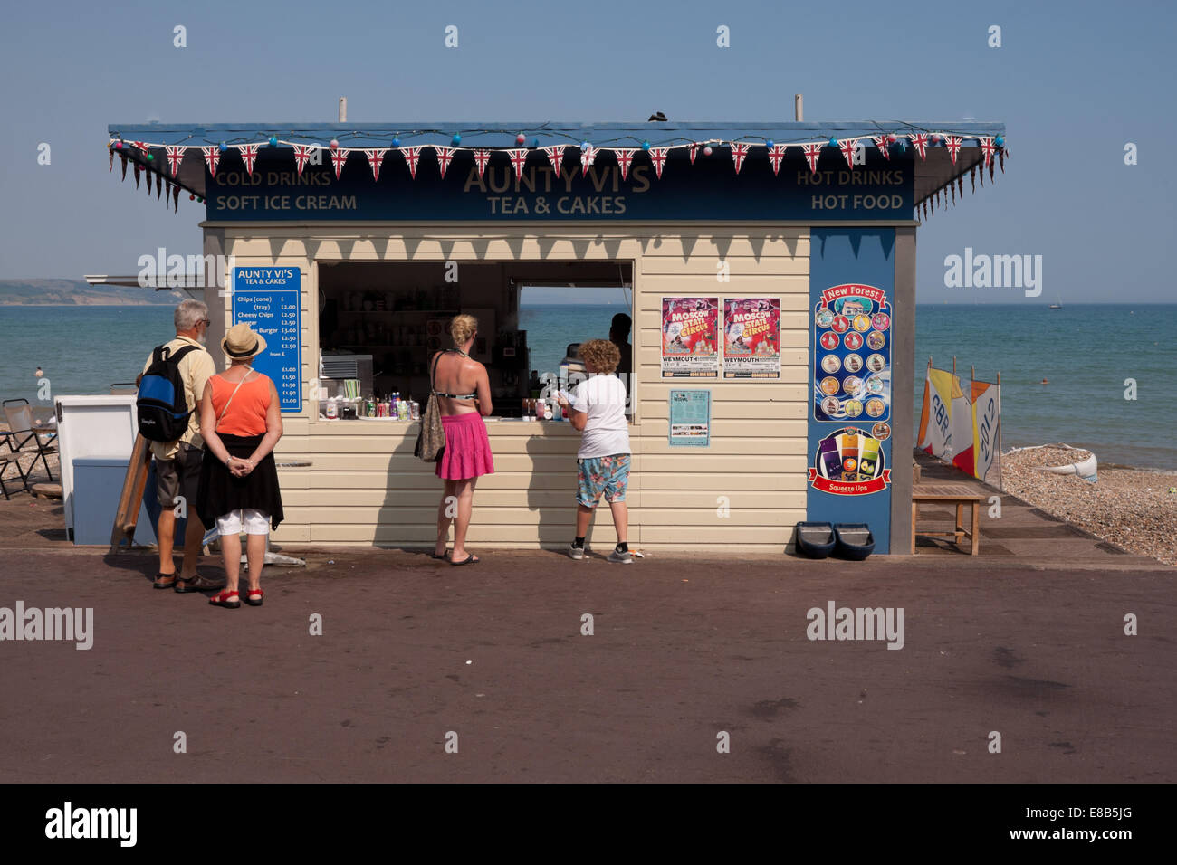 Traditionellen englischen Küste Stall und Kiosk-Shop, Weymouth, Dorset UK Stockfoto