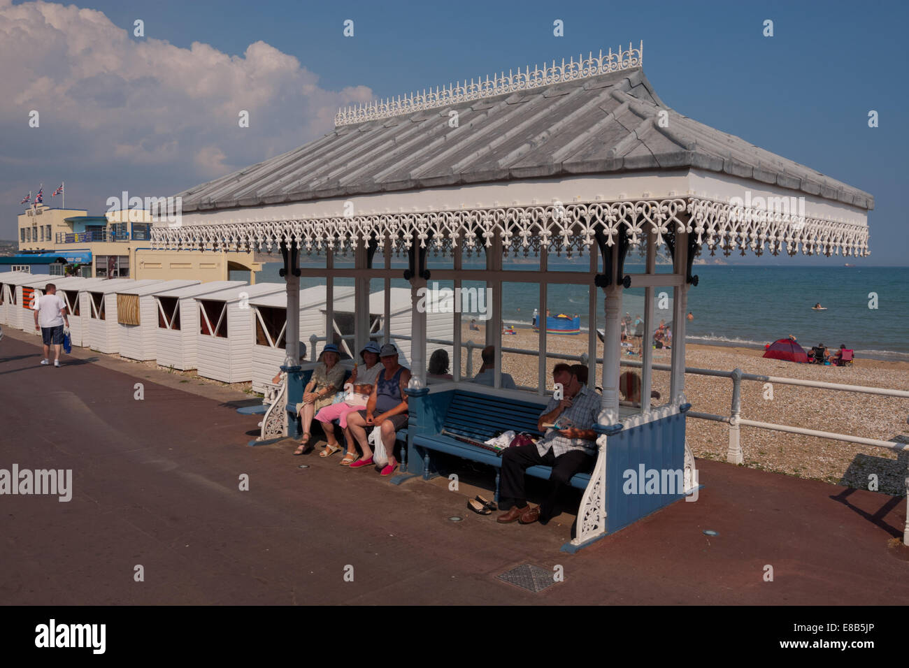 Traditionelle Strand Unterkunft am Strand von Weymouth, Dorset UK Stockfoto