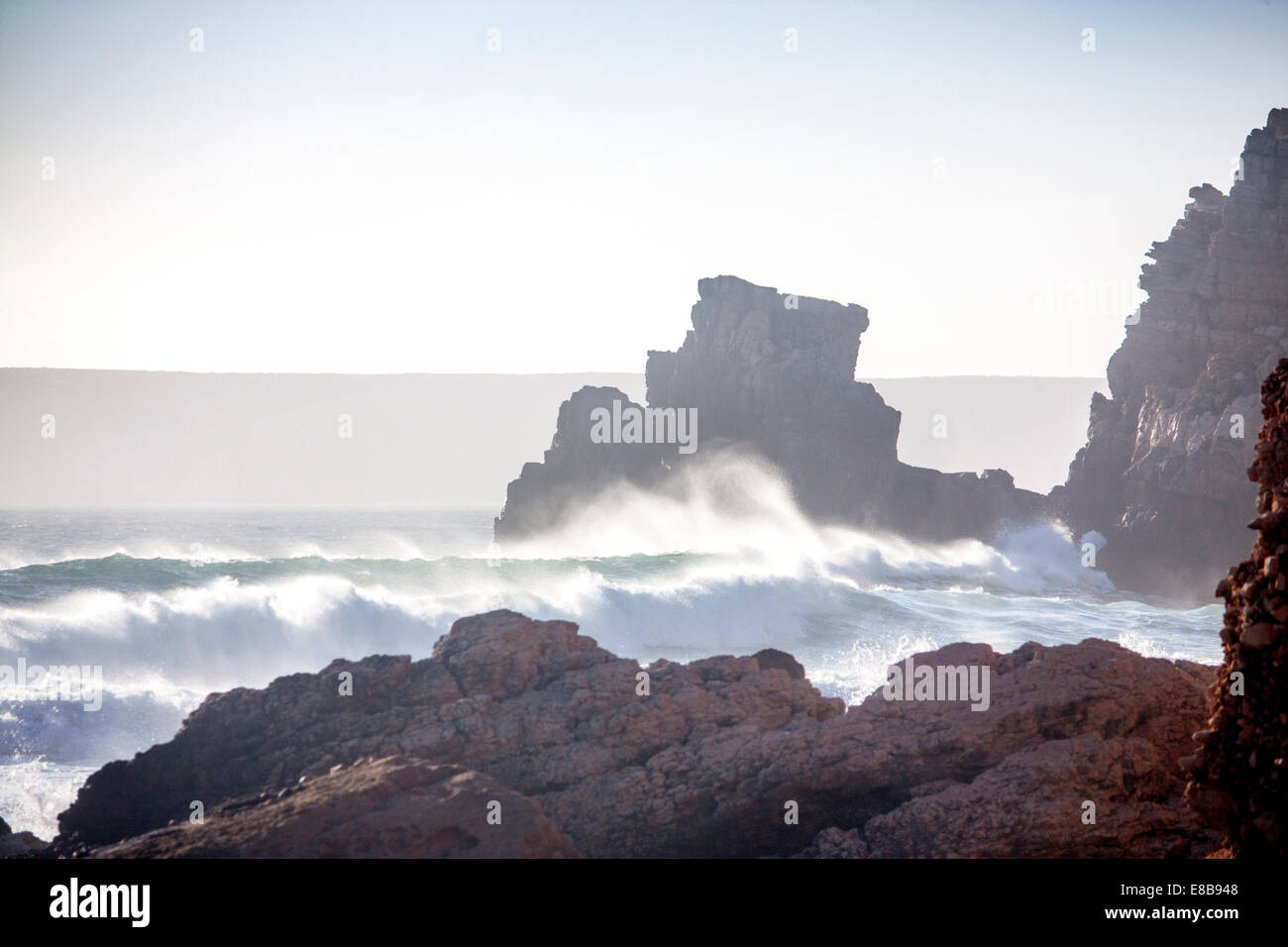 Stürmischer See Atlantikküste Praia Tonel Sagres Algarve Costa Vicentina Portugal Stockfoto