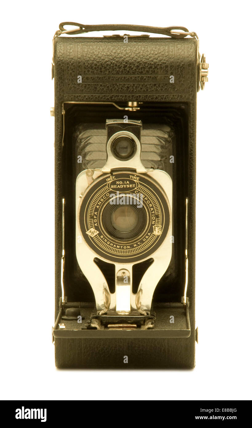 Vintage Agfa Ansco Falten Bälge Filmkamera vor weißem Hintergrund. Stockfoto