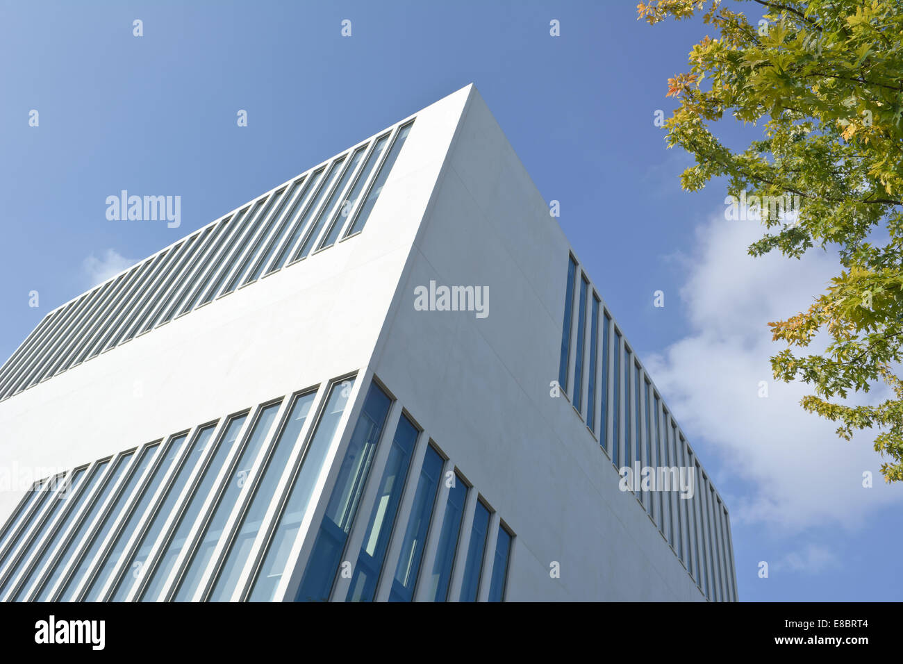 Neue Dokumentation Zentrum des Nationalsozialismus in München mit Ausstellungen, ein Lernzentrum mit Medien und Forschungseinrichtungen. Stockfoto