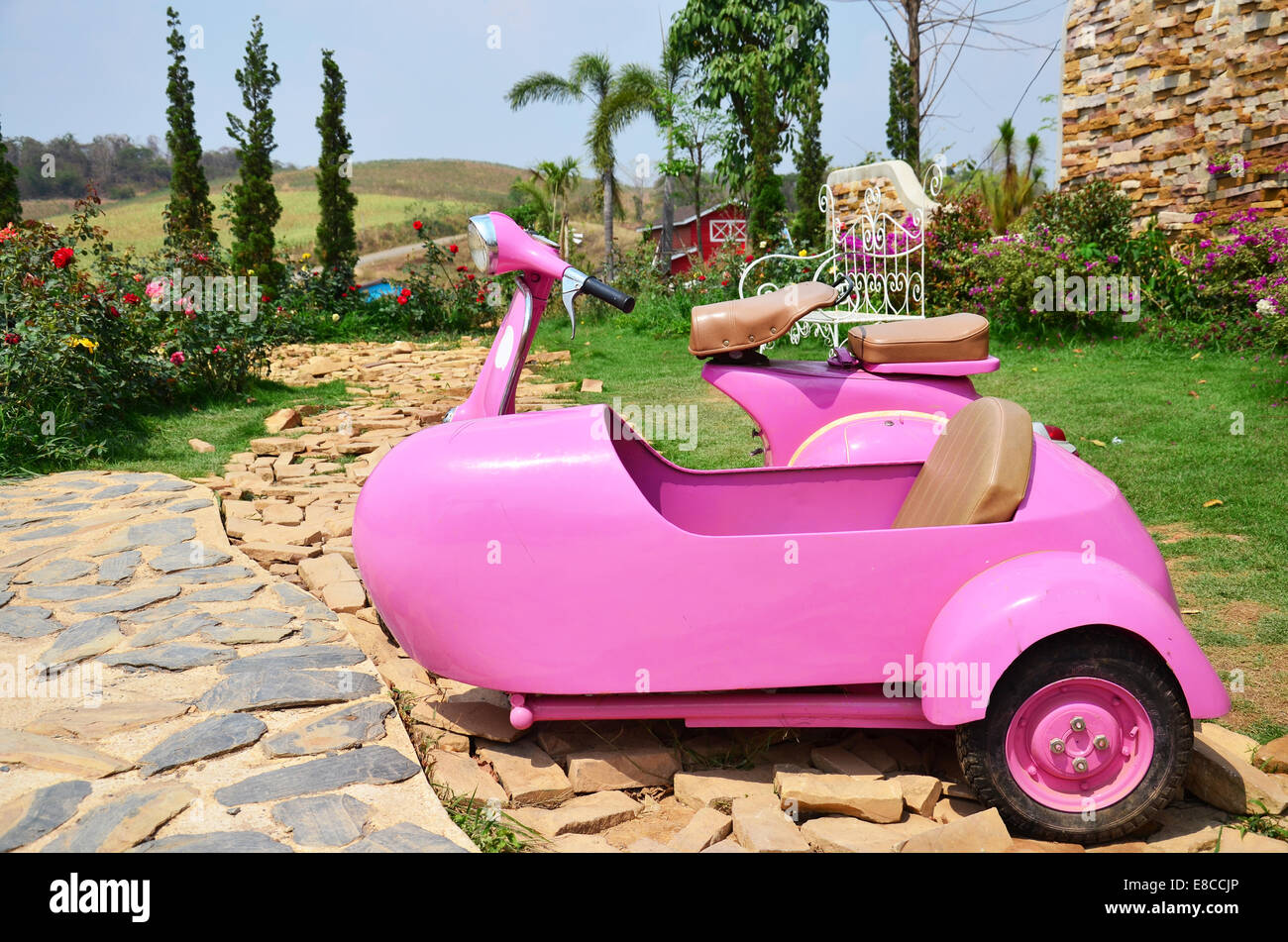 Klassische rosa Beiwagen Stockfoto