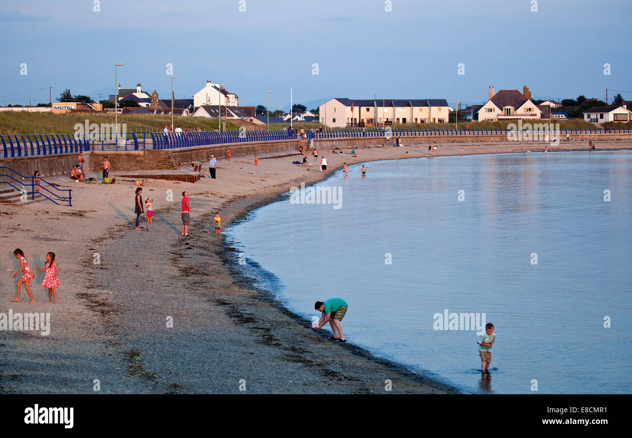 Trearddur Bay Badeort am späten Abend Sommer auf der westlichen Küste des Heiligen Insel Teil der Isle of Anglesey (Sir Ynys Mon) Stockfoto