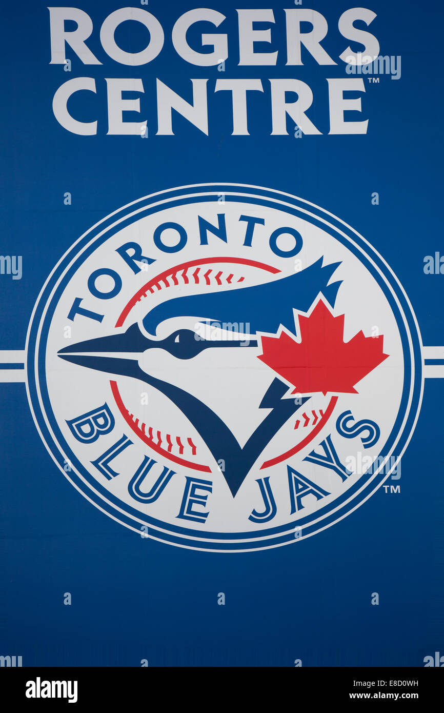 TORONTO-15. September 2014: Toronto Blue Jays Baseball Teamlogo wie auf ein Banner außerhalb Rogers Centre in Toronto angezeigt. Stockfoto