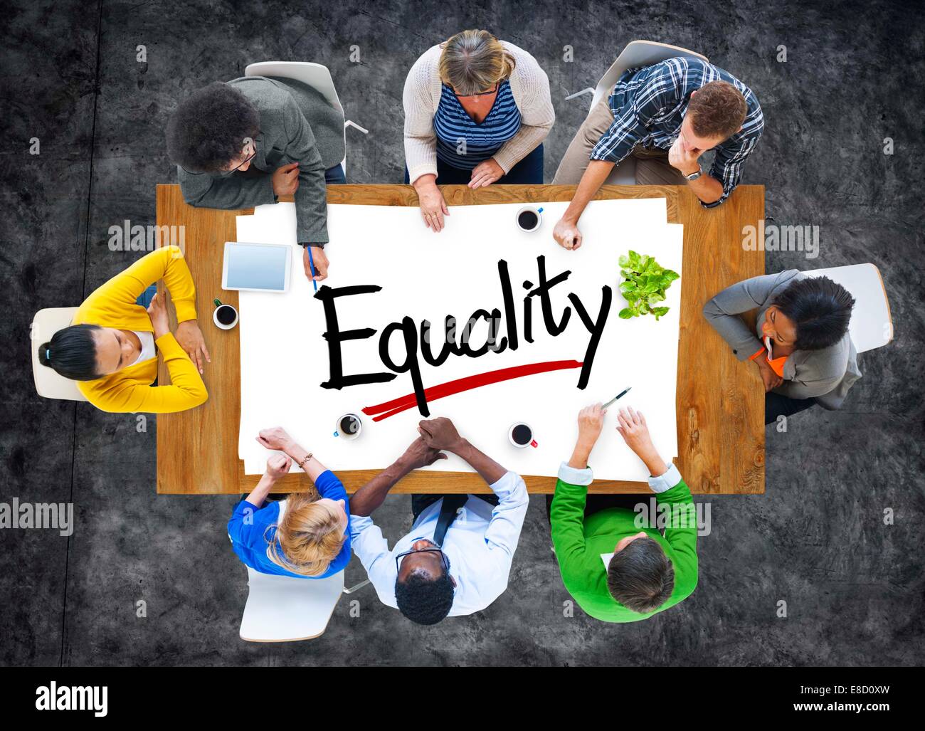 Gruppe von Menschen Brainstorming über Gleichheit Konzept Stockfoto