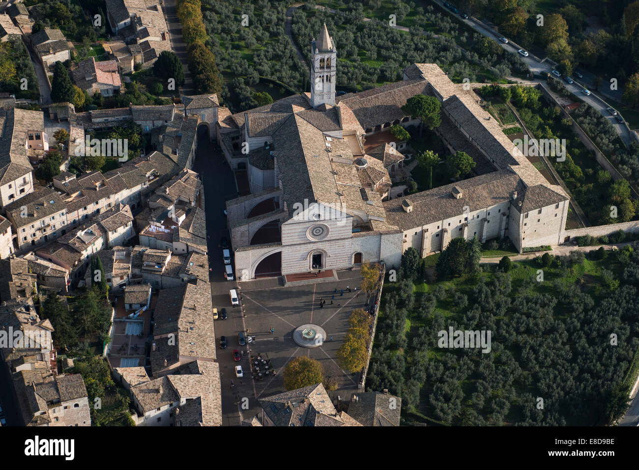 Kirche Santa Chiara, Piazza Santa Chiara, Altstadt, Assisi, Umbrien, Italien Stockfoto