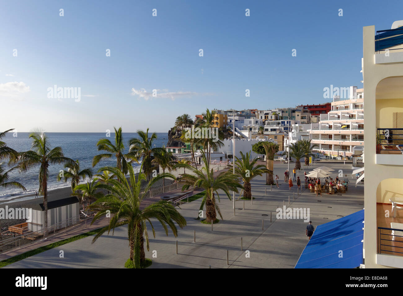 Strandpromenade von Puerto Naos, La Palma, Kanarische Inseln, Spanien Stockfoto