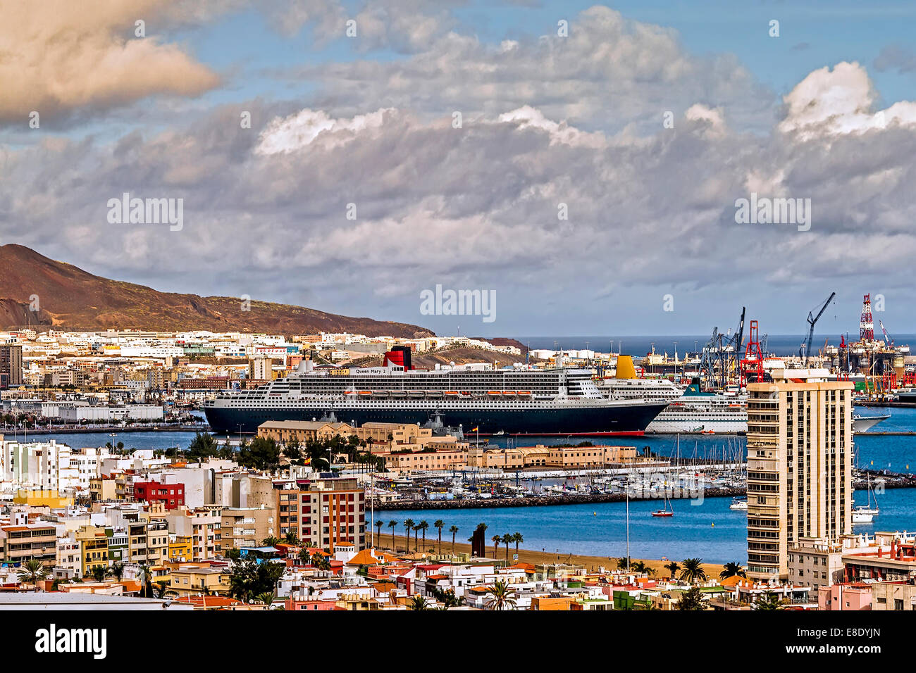 Queen Sie Mary 2 In Las Palmas Gran Canaria Spanien Stockfoto
