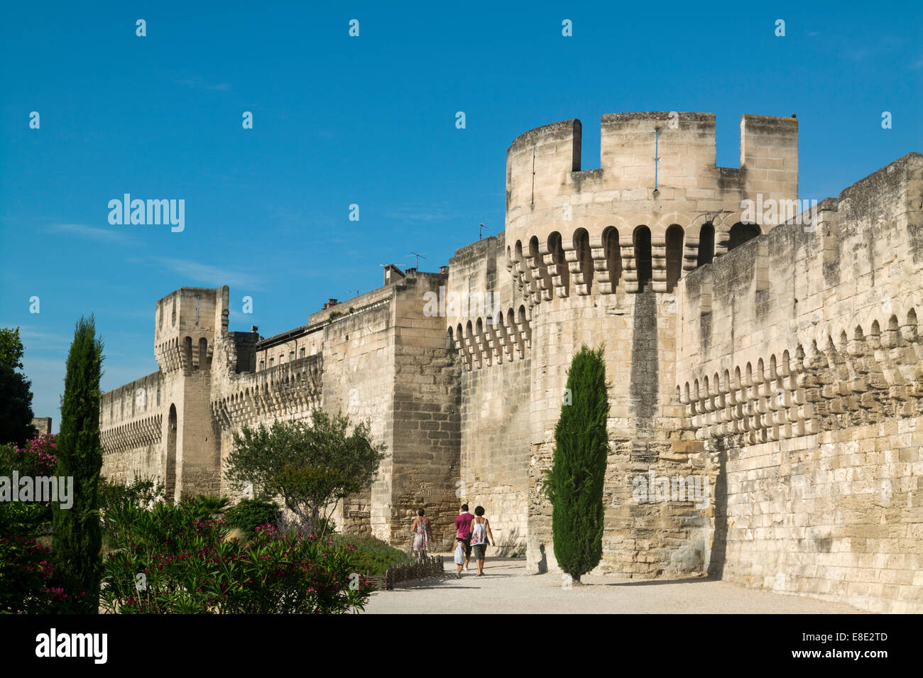 Die alte Stadtmauer von Avignon, Vaucluse, Frankreich Stockfoto