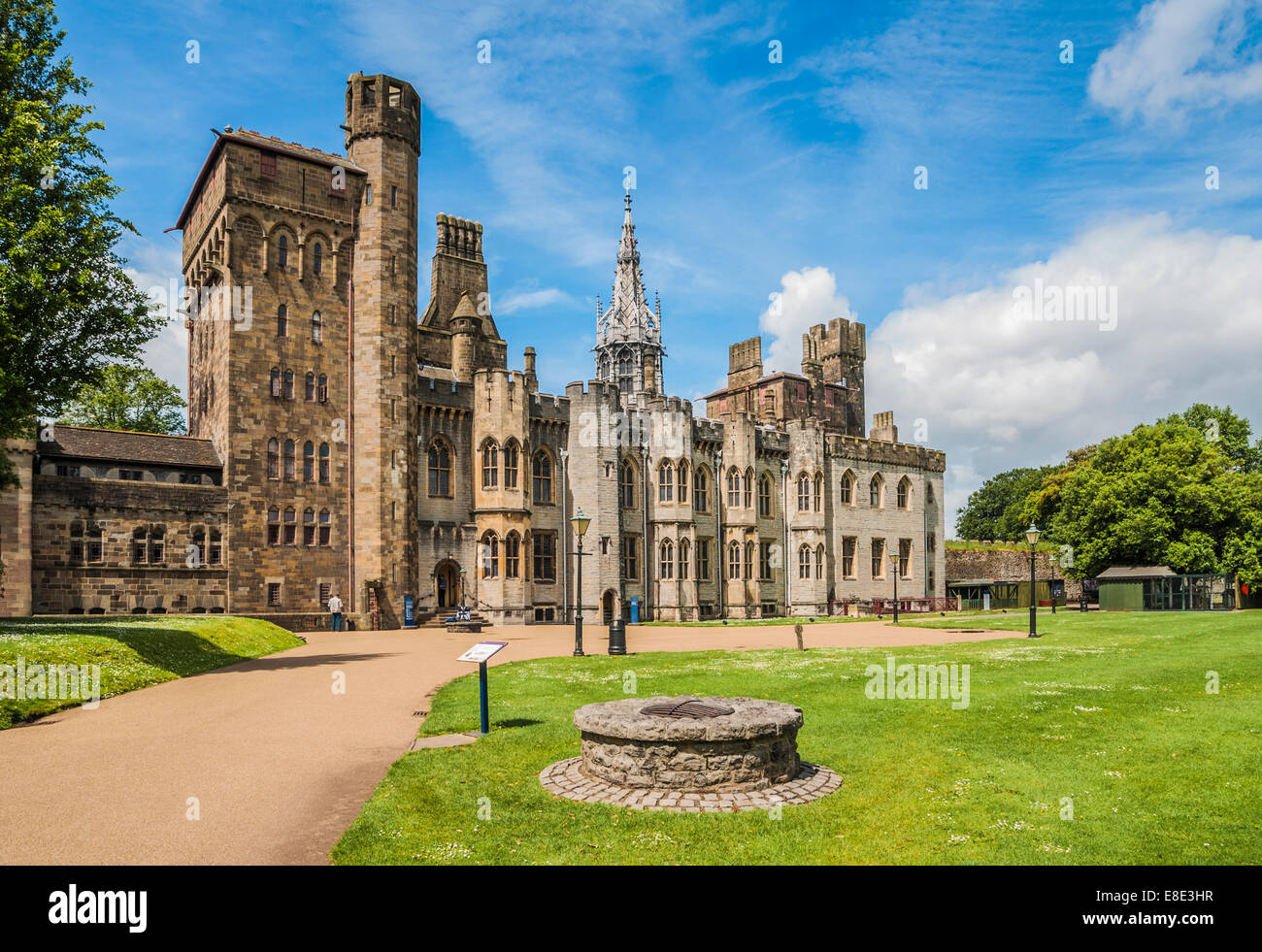 Das Schloss von Cardiff (Caerdydd) Castell Cardiff, Wales PHILLIP ROBERTS Stockfoto