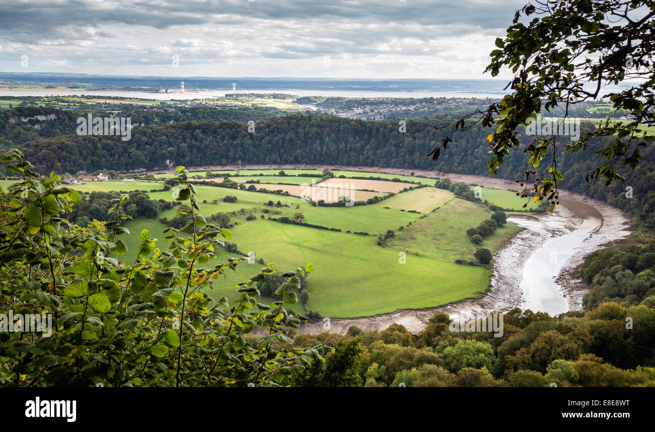 Vista aus Moos Cottage Sicht über den Fluss Wye der Severn-Mündung und Brücke über - Monmouthshire Wales UK Stockfoto