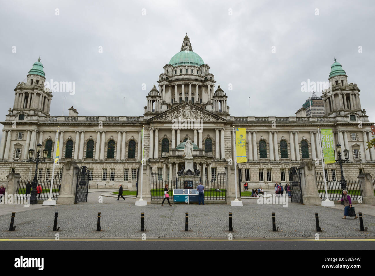 Rathaus im Stadtzentrum von Belfast Stockfoto