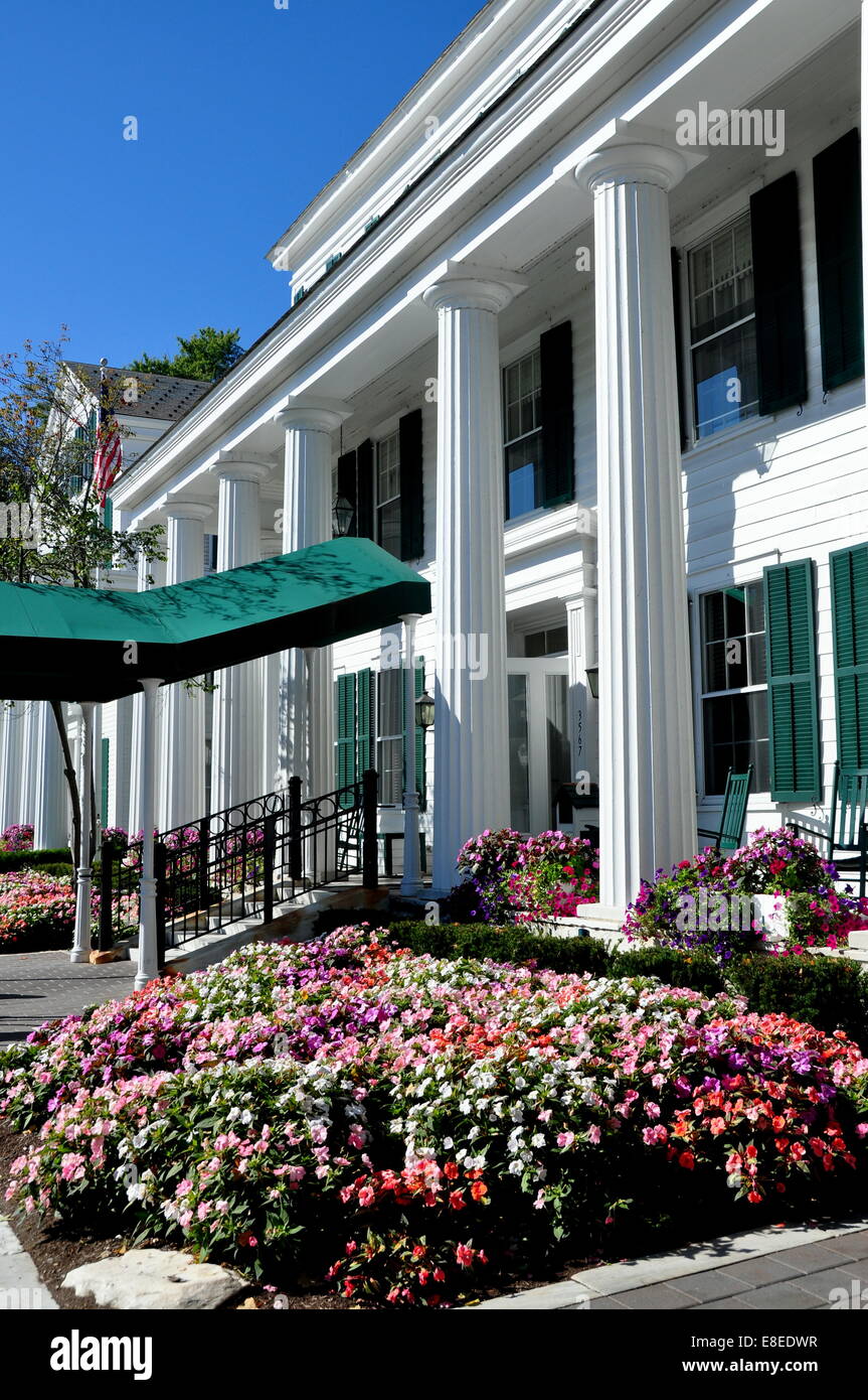 Dorf von Manchester, Vermont: Haupteingang des neoklassizistischen Stil Luxus Equinox Hotel und Resort Stockfoto