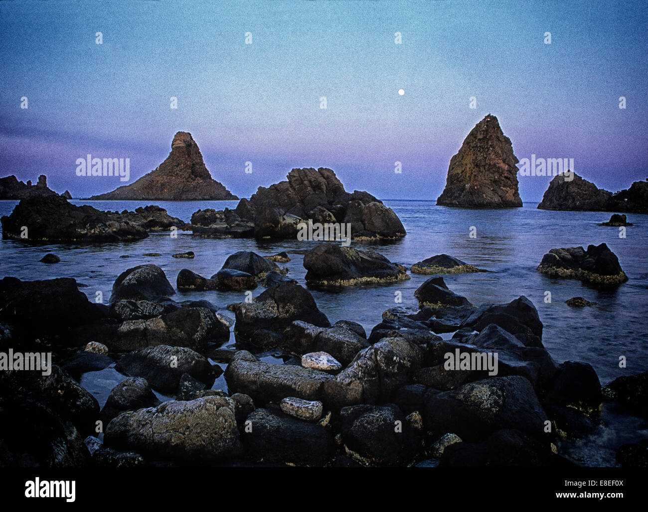Sizilien, Sicilia, ist die größte Insel im Mittelmeer und hat eine sehr ausgeprägte Landschaft Sizilien, Sicilia, ist die größte Insel im Mittelmeer und hat eine sehr ausgeprägte Landschaft