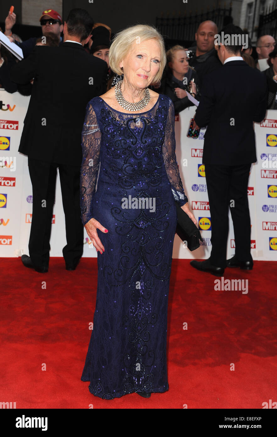London, UK, UK. 6. Oktober 2014. Mary Berry besucht die Pride of Britain Awards im Grosvenor House Hotel. Bildnachweis: Ferdaus Shamim/ZUMA Draht/Alamy Live-Nachrichten Stockfoto