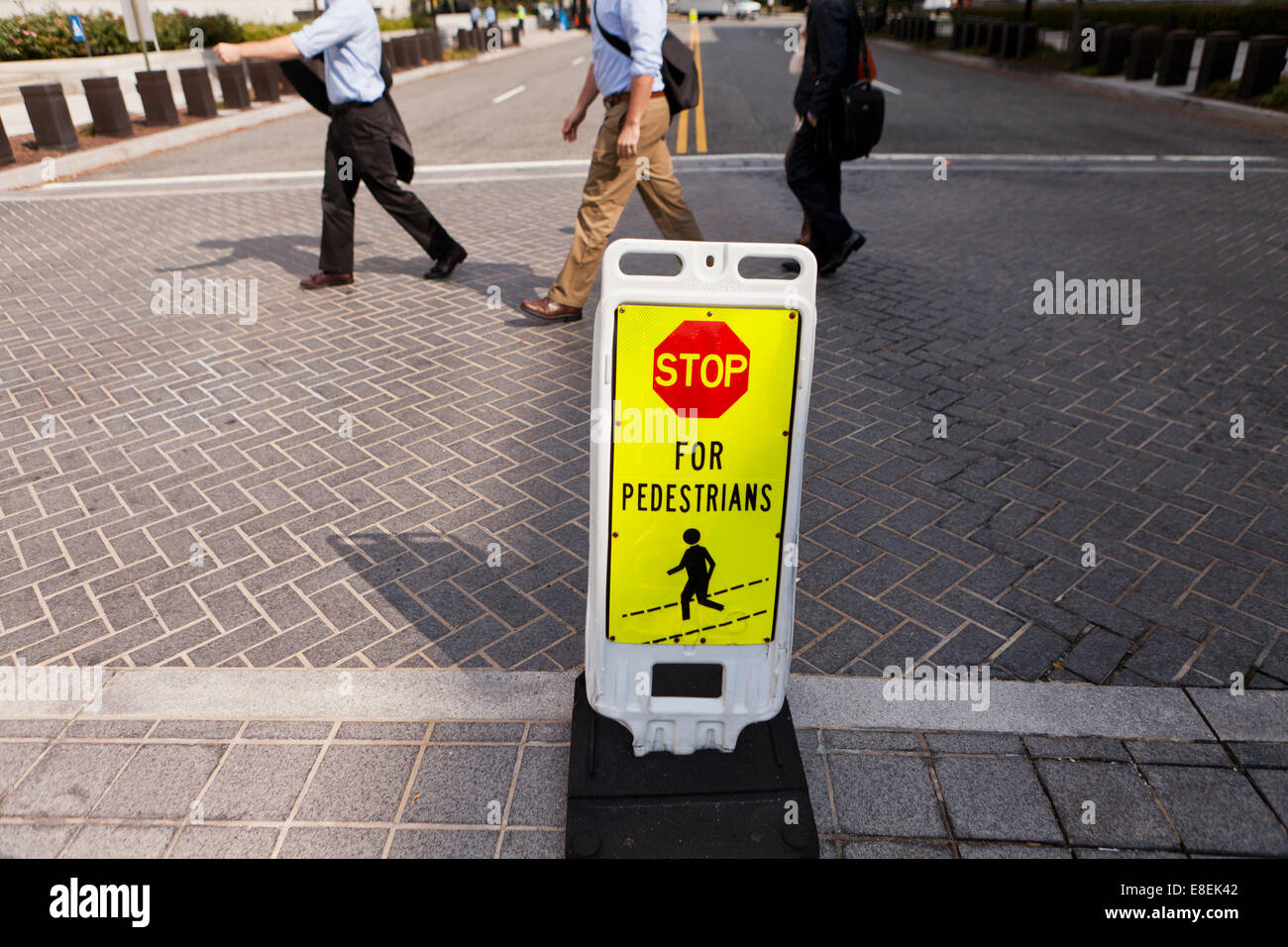 Stop für Fußgänger Zeichen - Washington, DC USA Stockfoto