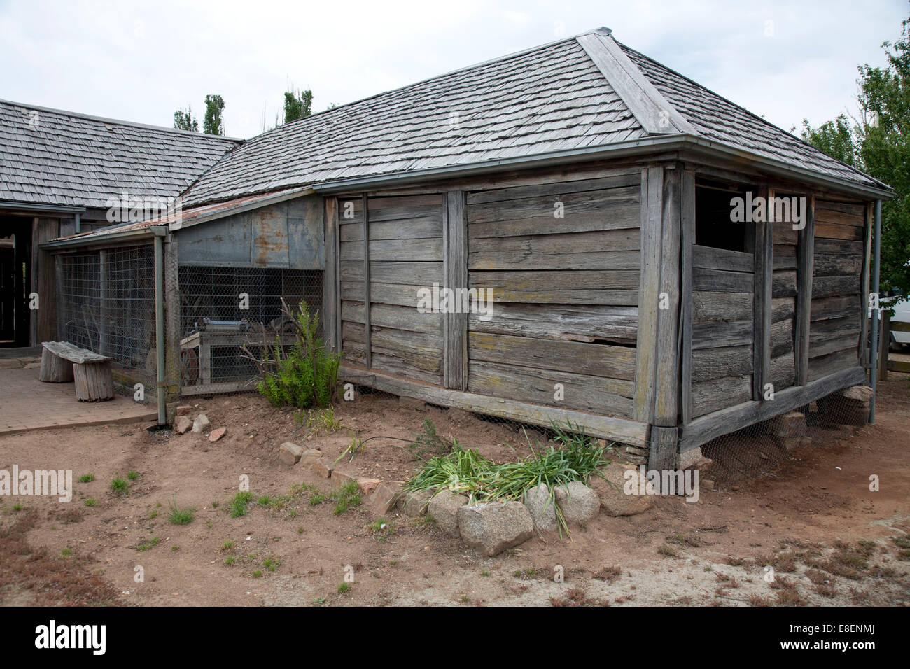 Die historischen frühen Siedler Hütte bei Delegaten NSW Australia Stockfoto