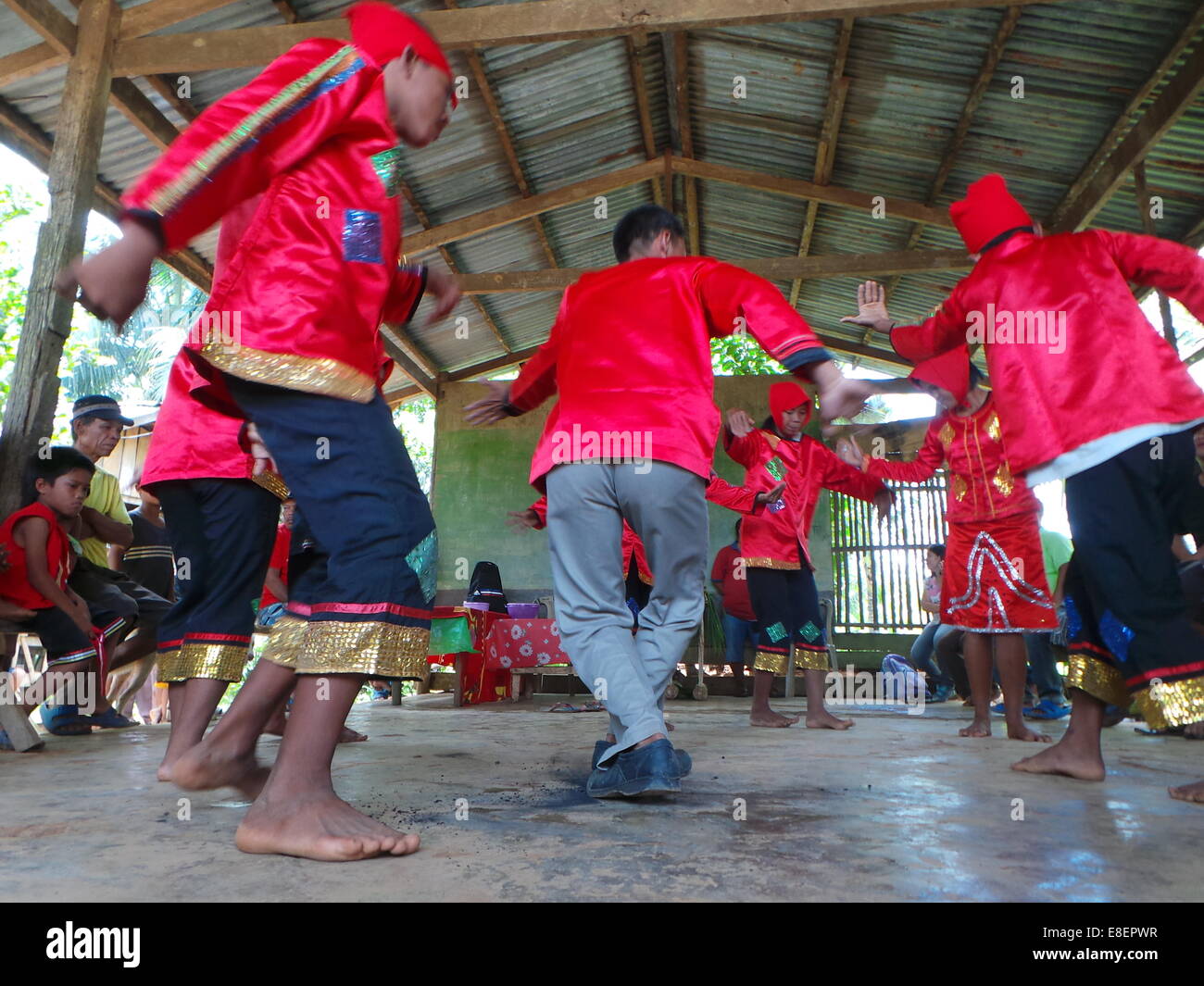 Subanen gehört zu den vom Aussterben bedrohten Stämme in Mindanao. Dumingag Stadt in der Provinz Zamboanga del Sur in der Insel von Mindanao hält fest an der Erhaltung der Kulturen und Traditionen ihrer Stadt, in der Tat während Stadt Fiestas, Pop-Tanz sind verboten und traditionelle Lieder und Tänze werden gefördert, um ihren kulturellen stolz zu lindern. © Sherbien Dacalanio/Pacific Press/Alamy Live-Nachrichten Stockfoto