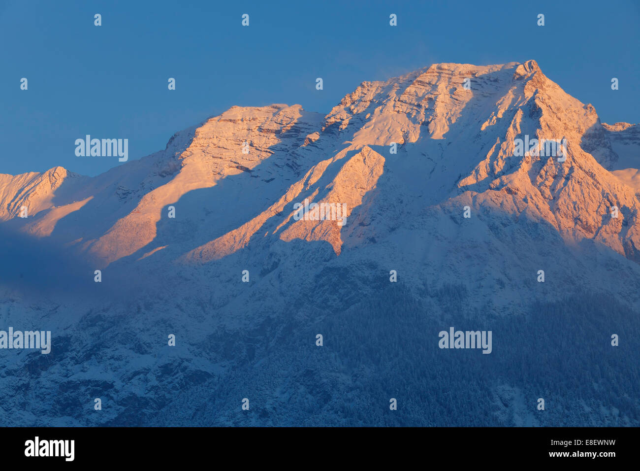 Mt Großer Bettelwurf im Morgen Bereich Lichts, Karwendel, Innsbruck, Tirol, Österreich Stockfoto