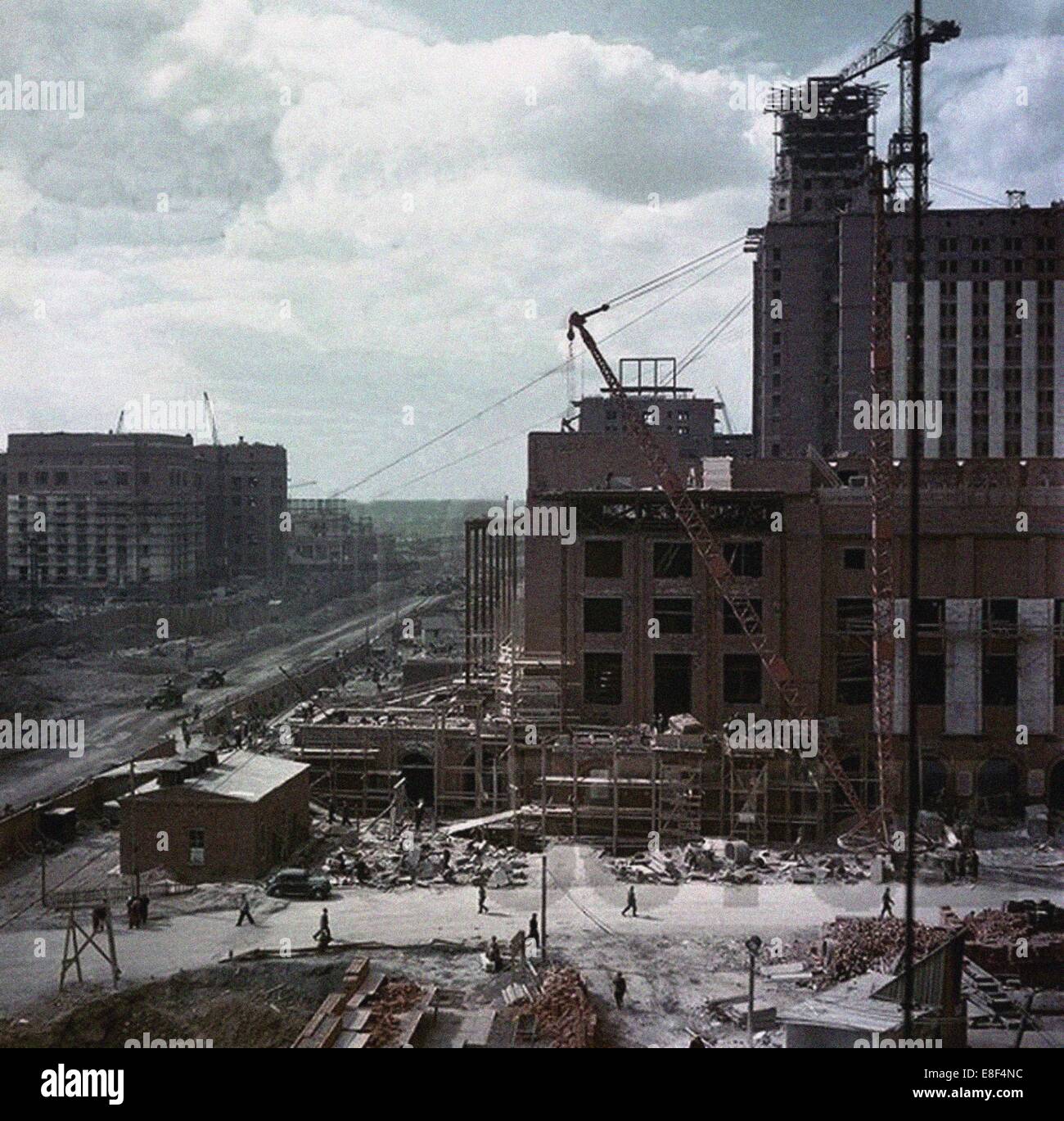 Der Bau des Hauptgebäudes der Moskauer Staatsuniversität auf Lenin Hills Künstler: anonym Stockfoto