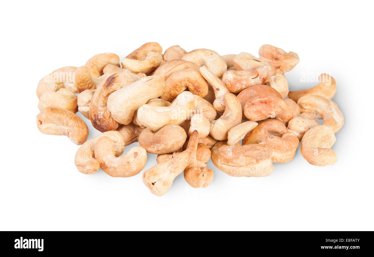 Haufen von gerösteten Cashew-Nüssen, Isolated On White Background Stockfoto
