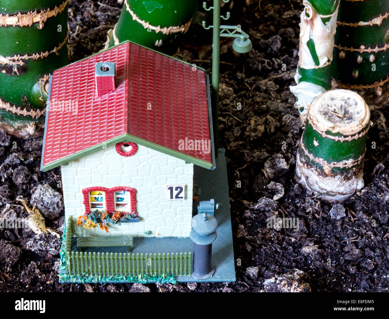 GOMEL, BELARUS - 21. August 2014: Miniatur Spielzeug, in der DDR gemacht. DDR ist Die deutsche Abkürzung für die Deutsche Demokratische Republik. Stockfoto